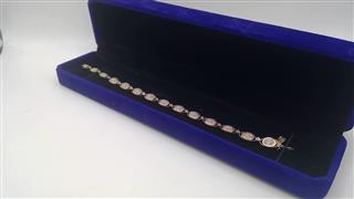 Gold-Diamond Bracelet 130 Diamonds 1.30 Carat T.W. 10K Yellow Gold 6.41g